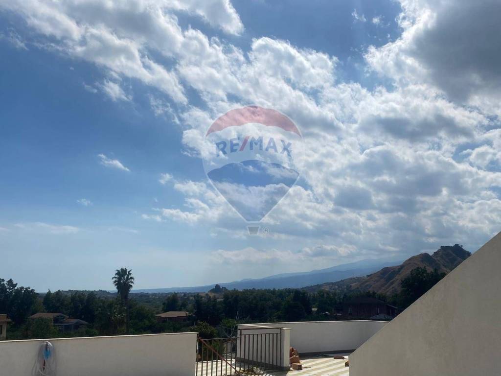 appartamento in vendita a Taormina in zona Trappitello