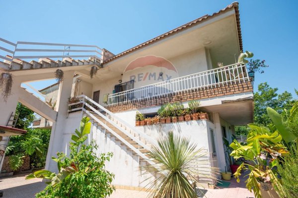 casa indipendente in vendita a Taormina in zona Trappitello