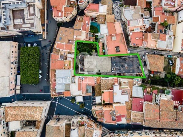 intera palazzina in vendita a Taormina