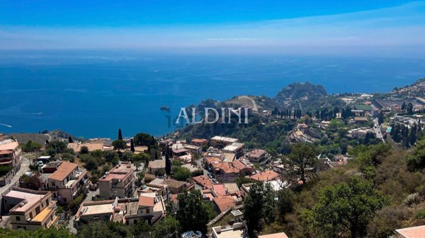 appartamento in vendita a Taormina