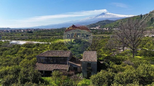 casa indipendente in vendita a Taormina in zona Trappitello