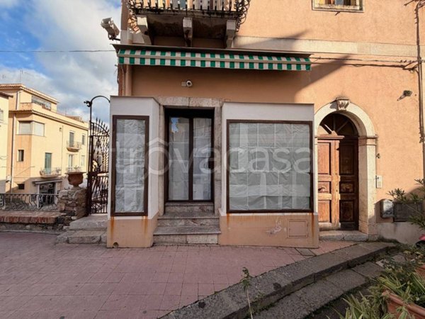 negozio in vendita a Taormina