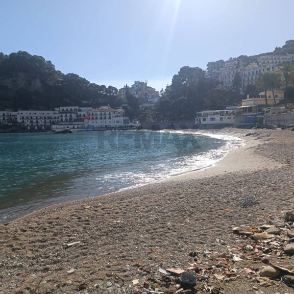 appartamento in vendita a Taormina in zona Mazzarò