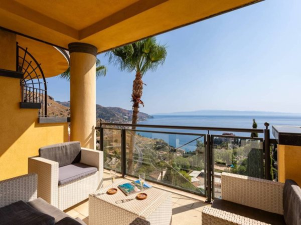 appartamento in vendita a Taormina