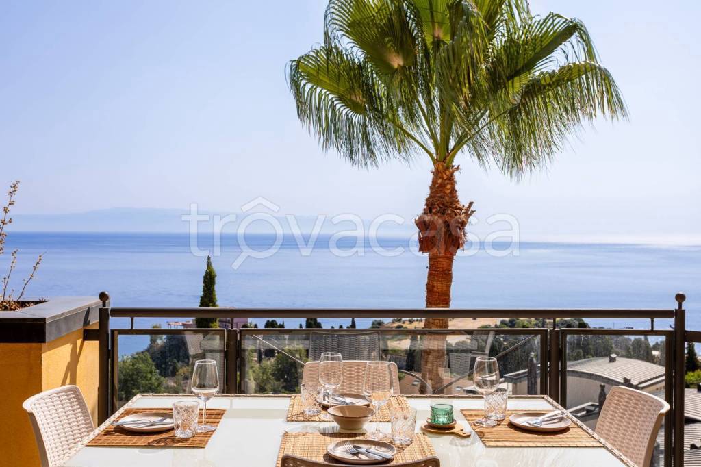 appartamento in vendita a Taormina