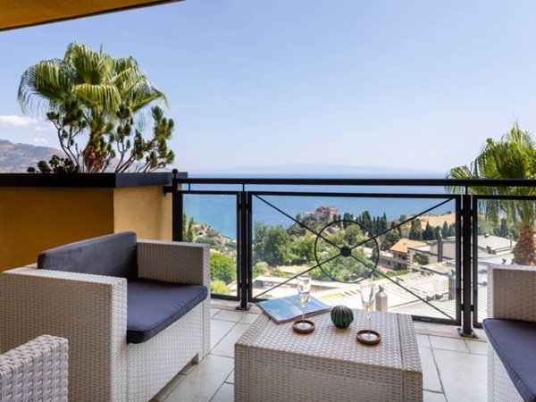 appartamento in vendita a Taormina