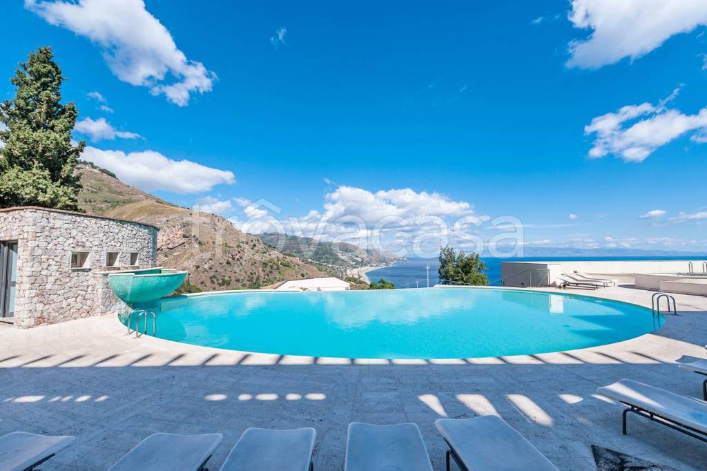 appartamento in vendita a Taormina