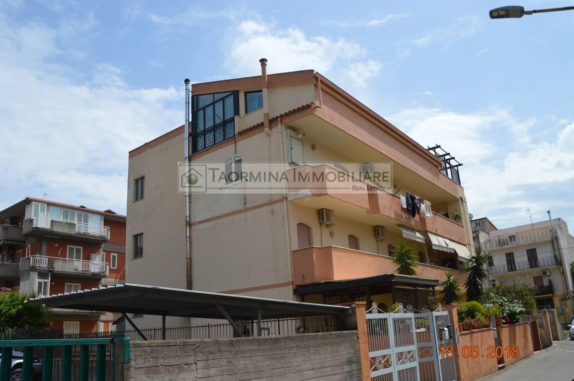 appartamento in vendita a Taormina in zona Trappitello