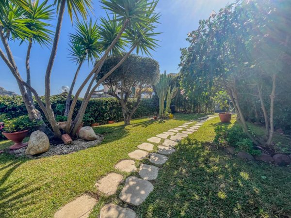 casa indipendente in vendita a Taormina