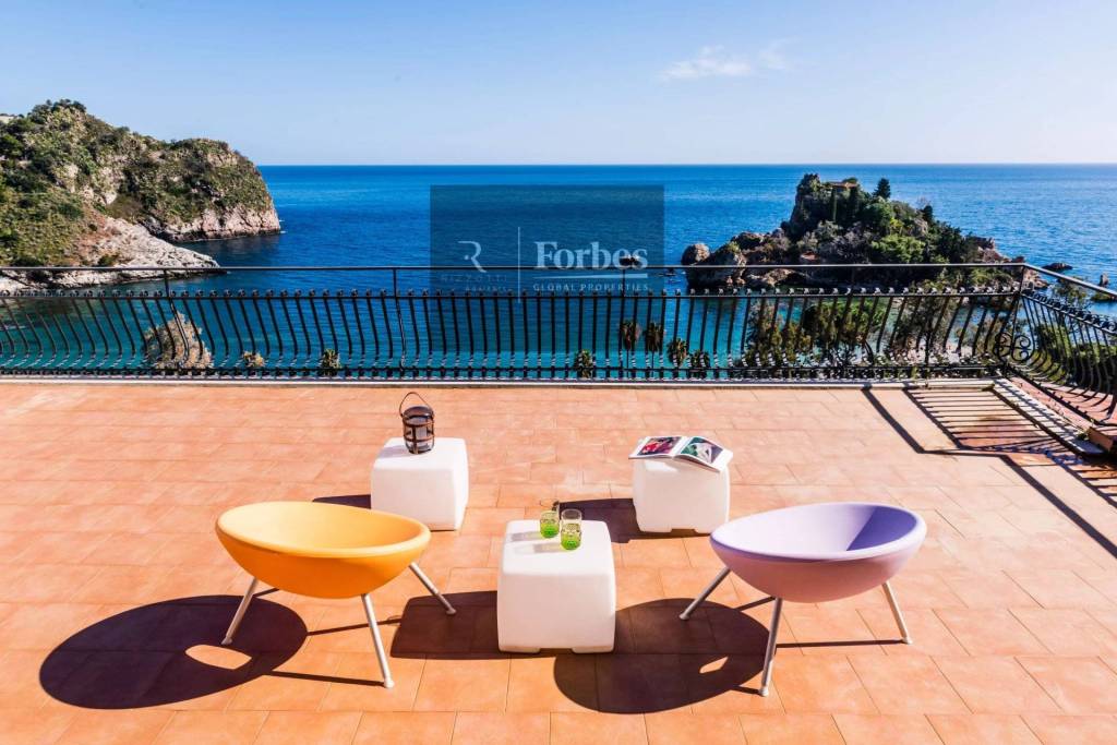appartamento in vendita a Taormina in zona Mazzarò