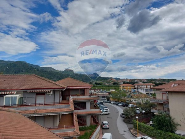 appartamento in vendita a Taormina in zona Trappitello