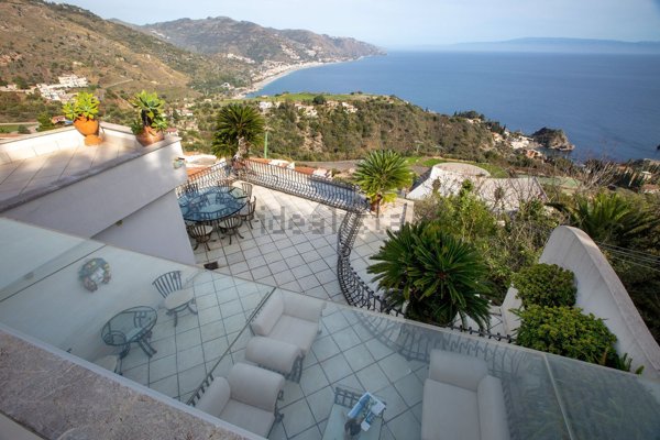 appartamento in vendita a Taormina
