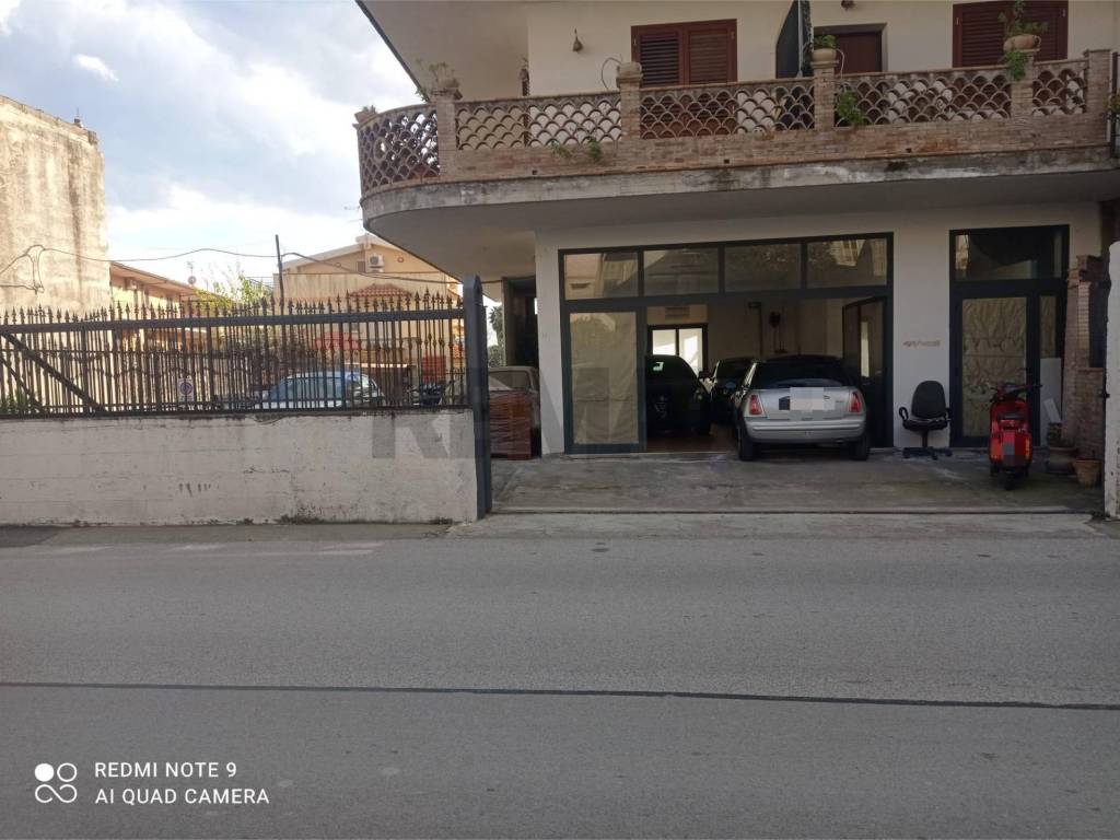 negozio in vendita a Taormina in zona Trappitello