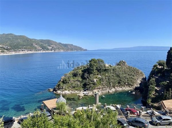 appartamento in vendita a Taormina in zona Mazzarò