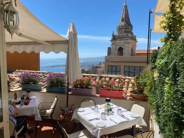 negozio in vendita a Taormina