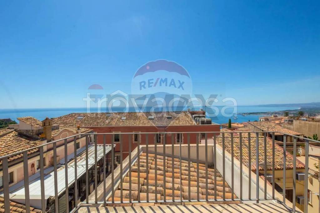 casa indipendente in vendita a Taormina