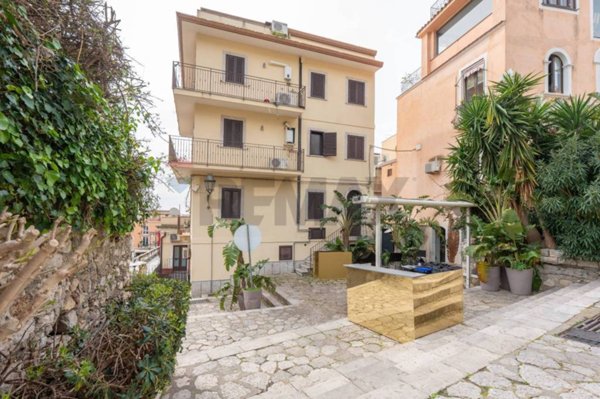casa indipendente in vendita a Taormina