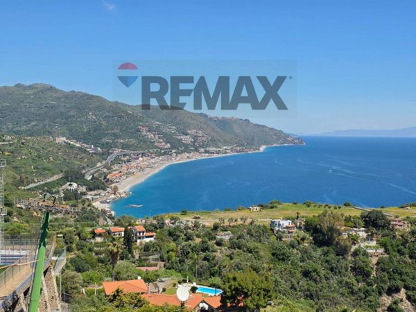 appartamento in vendita a Taormina in zona Spisone