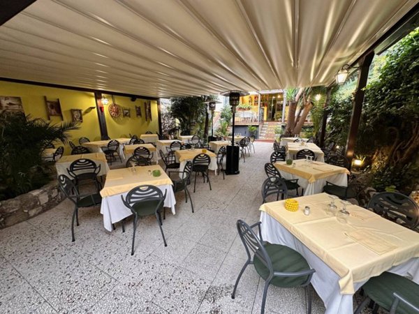 negozio in vendita a Taormina