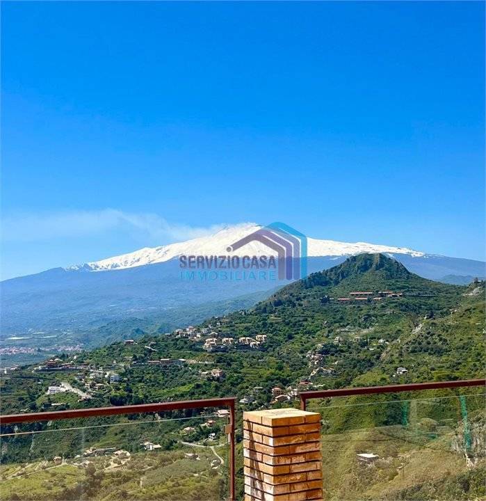 appartamento in vendita a Taormina in zona Spisone