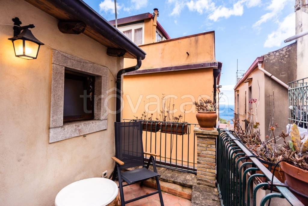casa indipendente in vendita a Taormina in zona Villagonia
