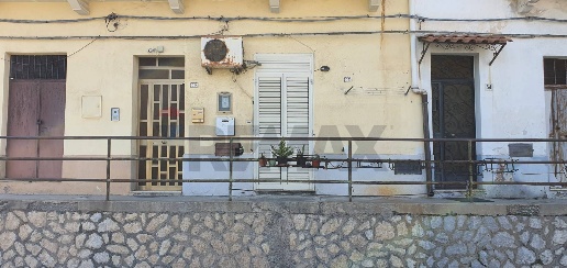 appartamento in vendita a Taormina in zona Villagonia