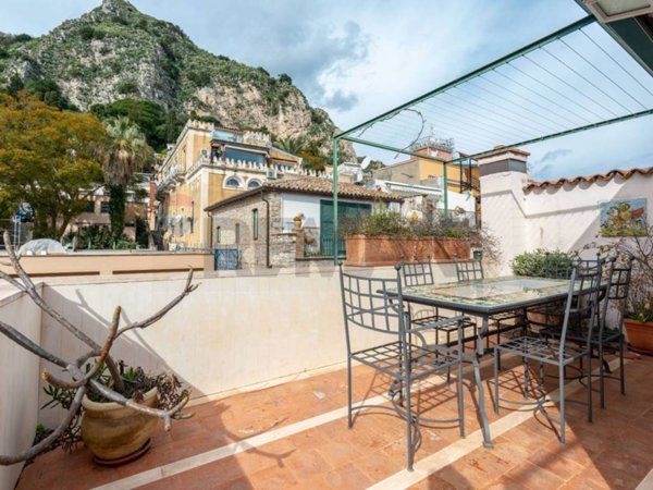 appartamento in vendita a Taormina