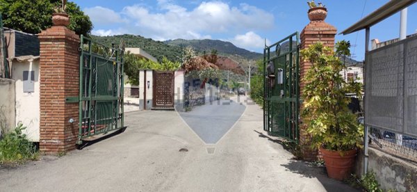 terreno edificabile in vendita a Taormina in zona Trappitello