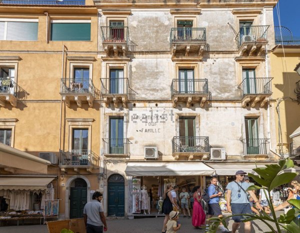 appartamento in vendita a Taormina in zona Villagonia