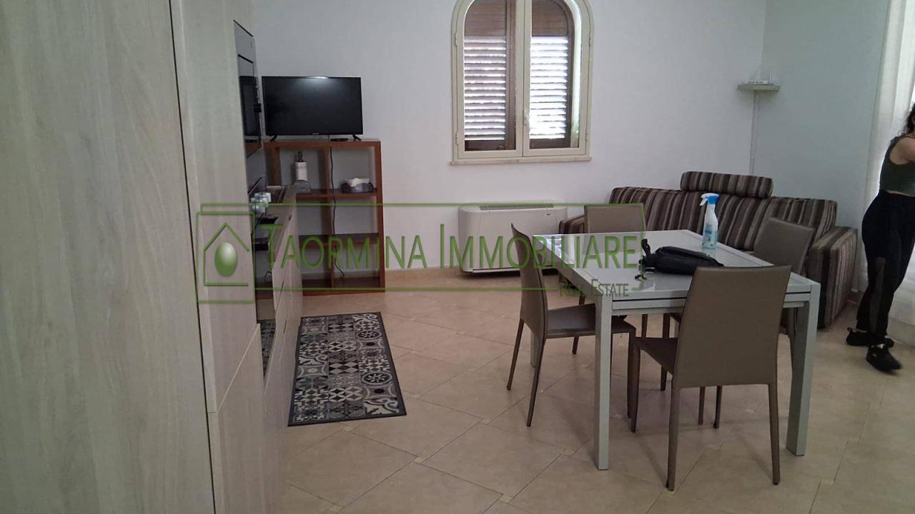 appartamento in vendita a Taormina in zona Spisone