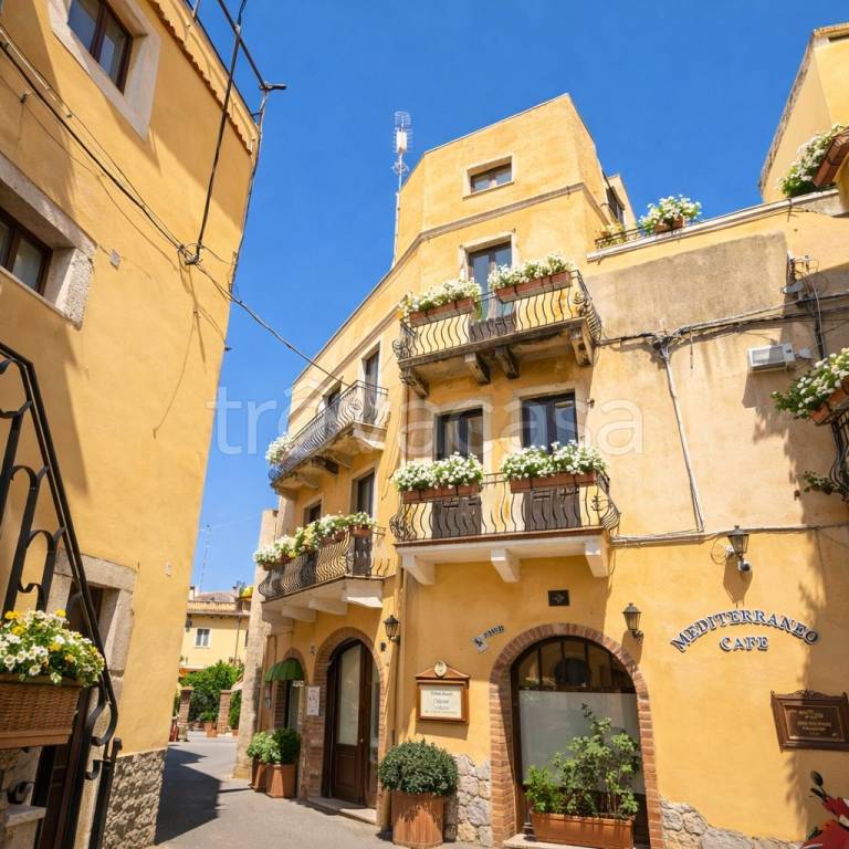 appartamento in vendita a Taormina in zona Villagonia
