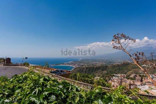 appartamento in vendita a Taormina in zona Spisone
