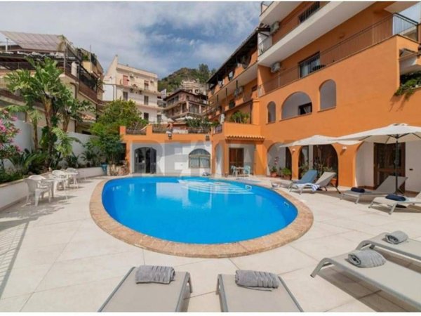 appartamento in vendita a Taormina in zona Spisone
