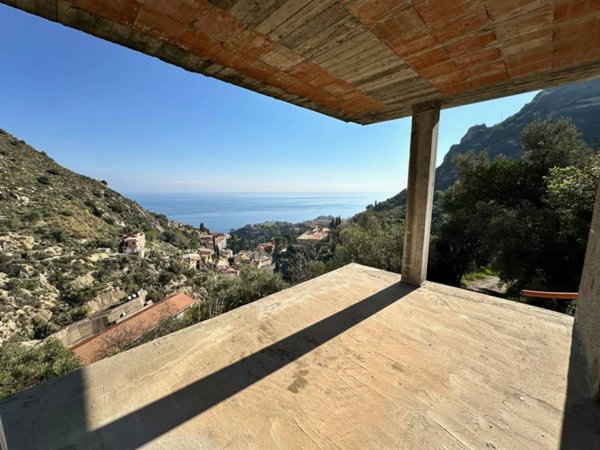 appartamento in vendita a Taormina in zona Spisone