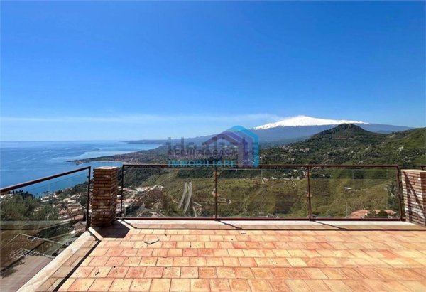 appartamento in vendita a Taormina in zona Spisone
