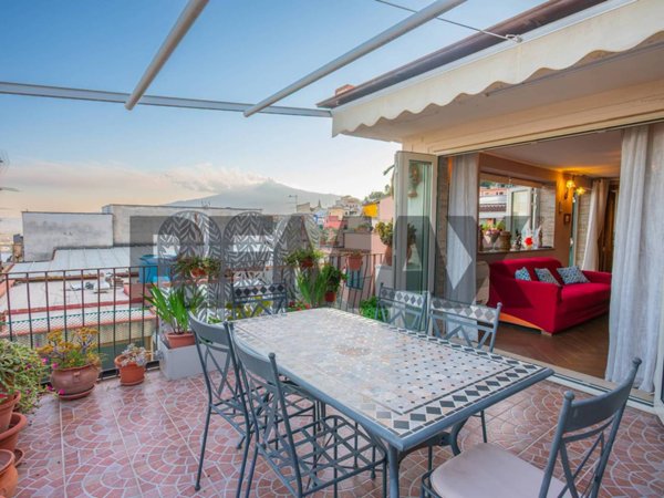 appartamento in vendita a Taormina in zona Villagonia