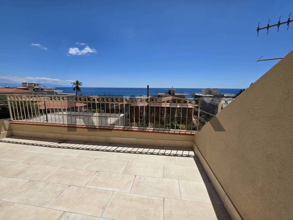 casa indipendente in vendita a Taormina in zona Mazzeo