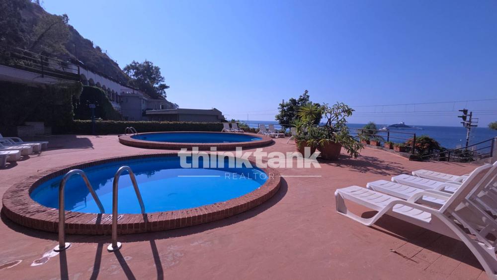 appartamento in vendita a Taormina in zona Villagonia