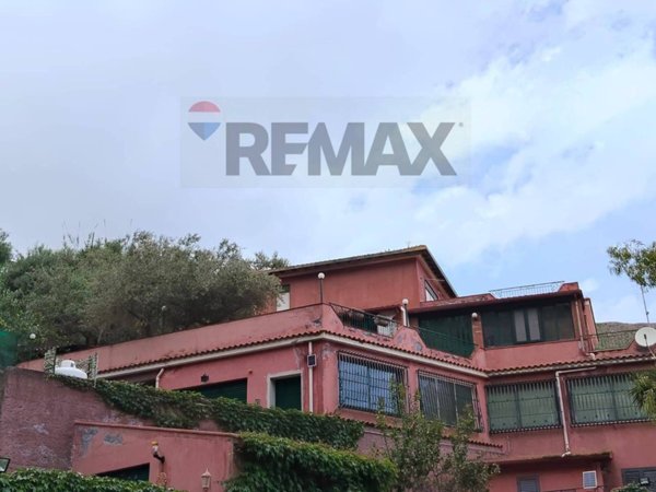 appartamento in vendita a Taormina in zona Spisone