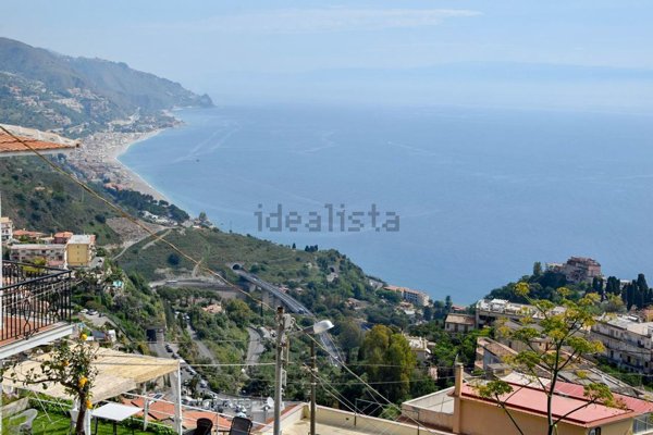 casa indipendente in vendita a Taormina in zona Spisone