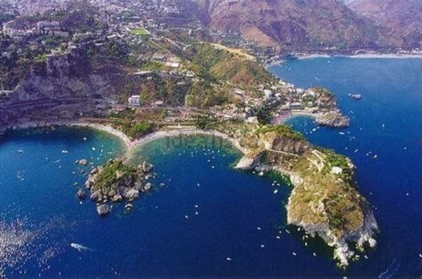 albergo in vendita a Taormina in zona Villagonia
