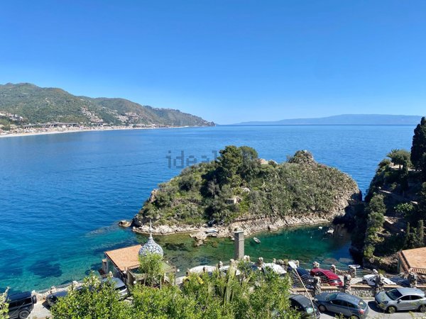 appartamento in vendita a Taormina in zona Mazzarò
