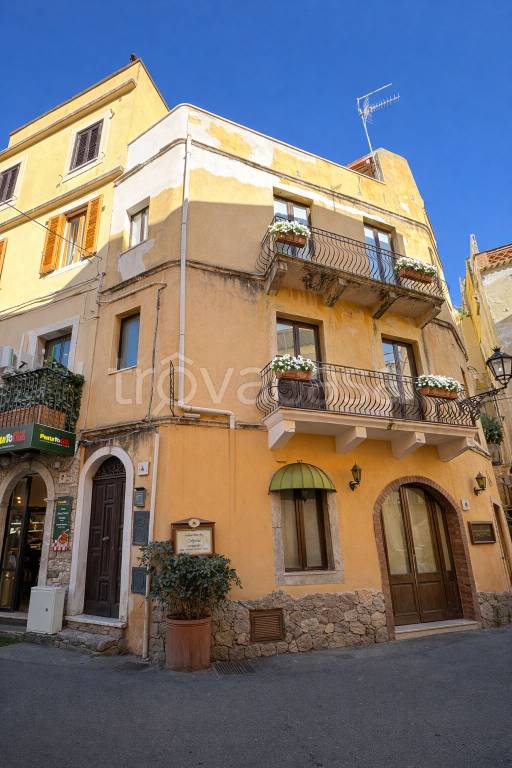 appartamento in vendita a Taormina in zona Villagonia