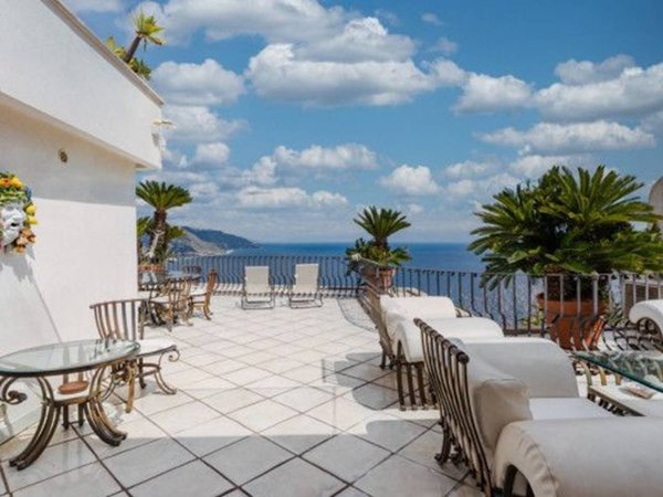 appartamento in vendita a Taormina in zona Mazzarò