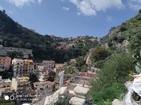 appartamento in vendita a Taormina in zona Spisone