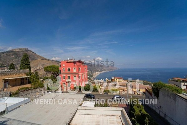 appartamento in vendita a Taormina in zona Spisone