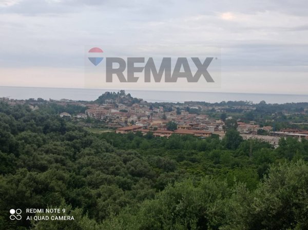 terreno in vendita a Taormina in zona Spisone