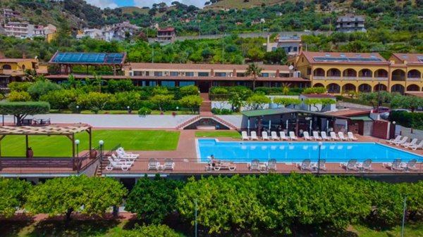 casa indipendente in vendita a Taormina in zona Mazzeo