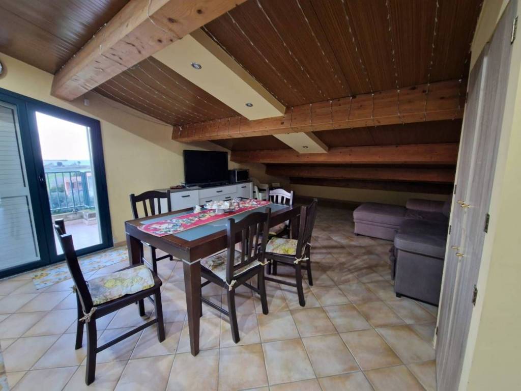 appartamento in vendita a Torregrotta in zona Scala