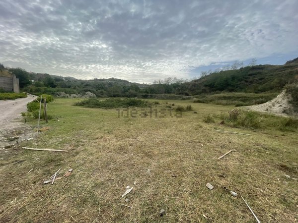 locale di sgombero in vendita a Torregrotta